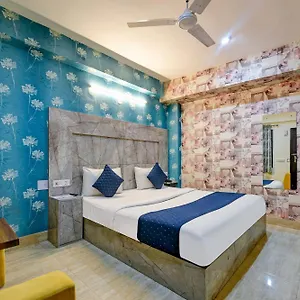 Bed & Breakfast Majestic Park At Airport ***